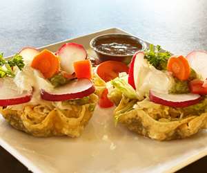 Chalupa plate