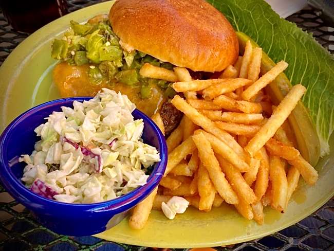 GREEN CHILE CHEESE BURGER