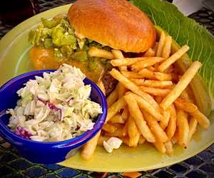 GREEN CHILE CHEESE BURGER